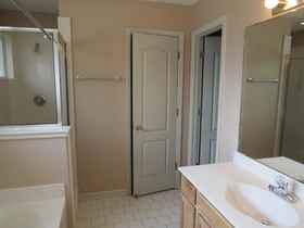 9740 Riggin Dr - for rent 38002