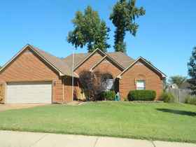 Rent Bartlett 38002