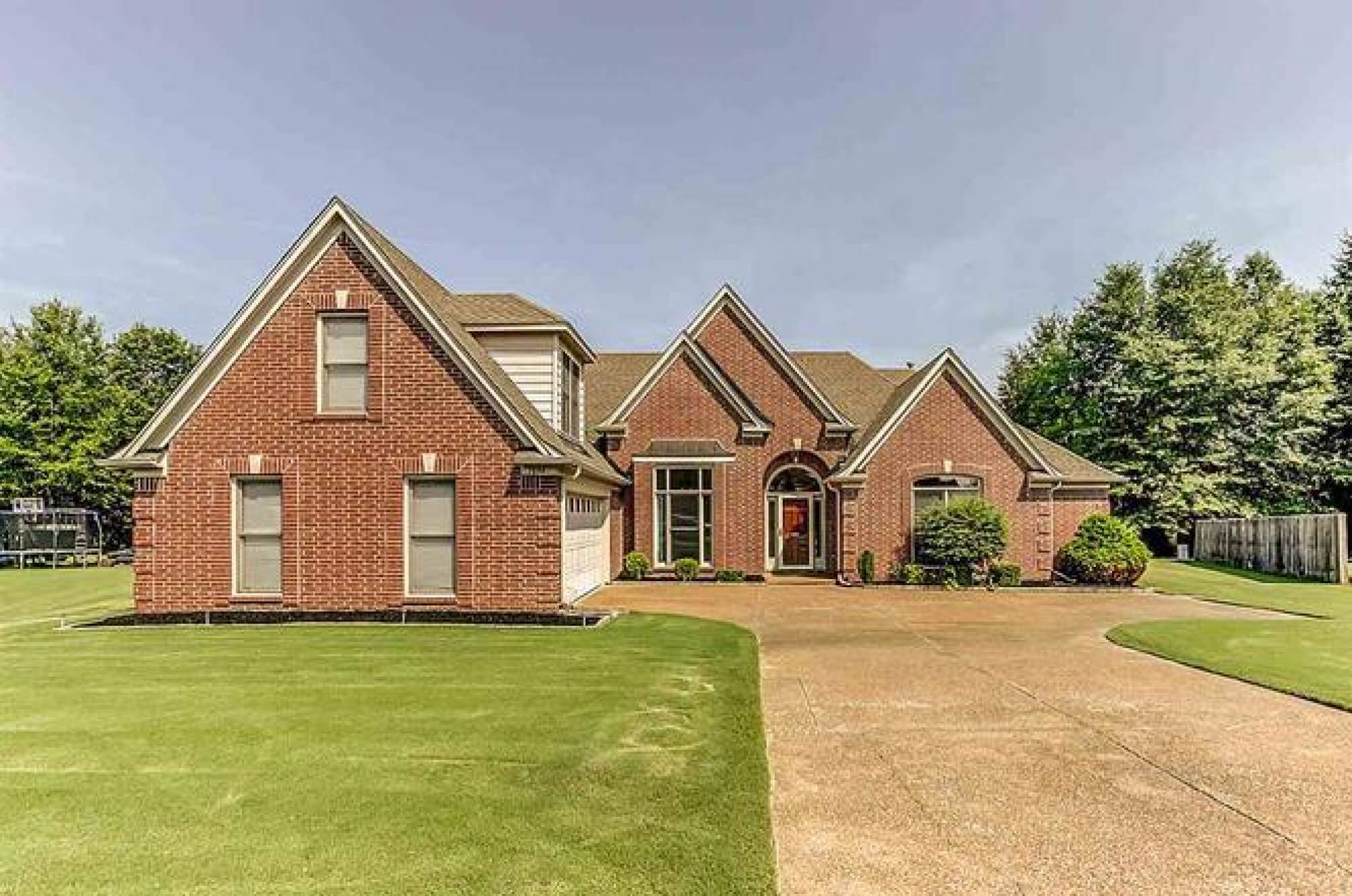 7894 Briarwind Cove Bartlett TN 38002