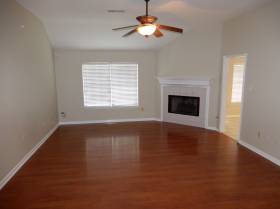 158 Doris Meadow Cv. - for rent 38017