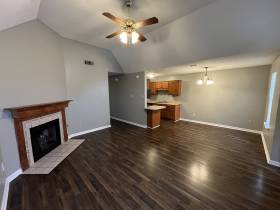 1744 Camille Way - for rent 38016