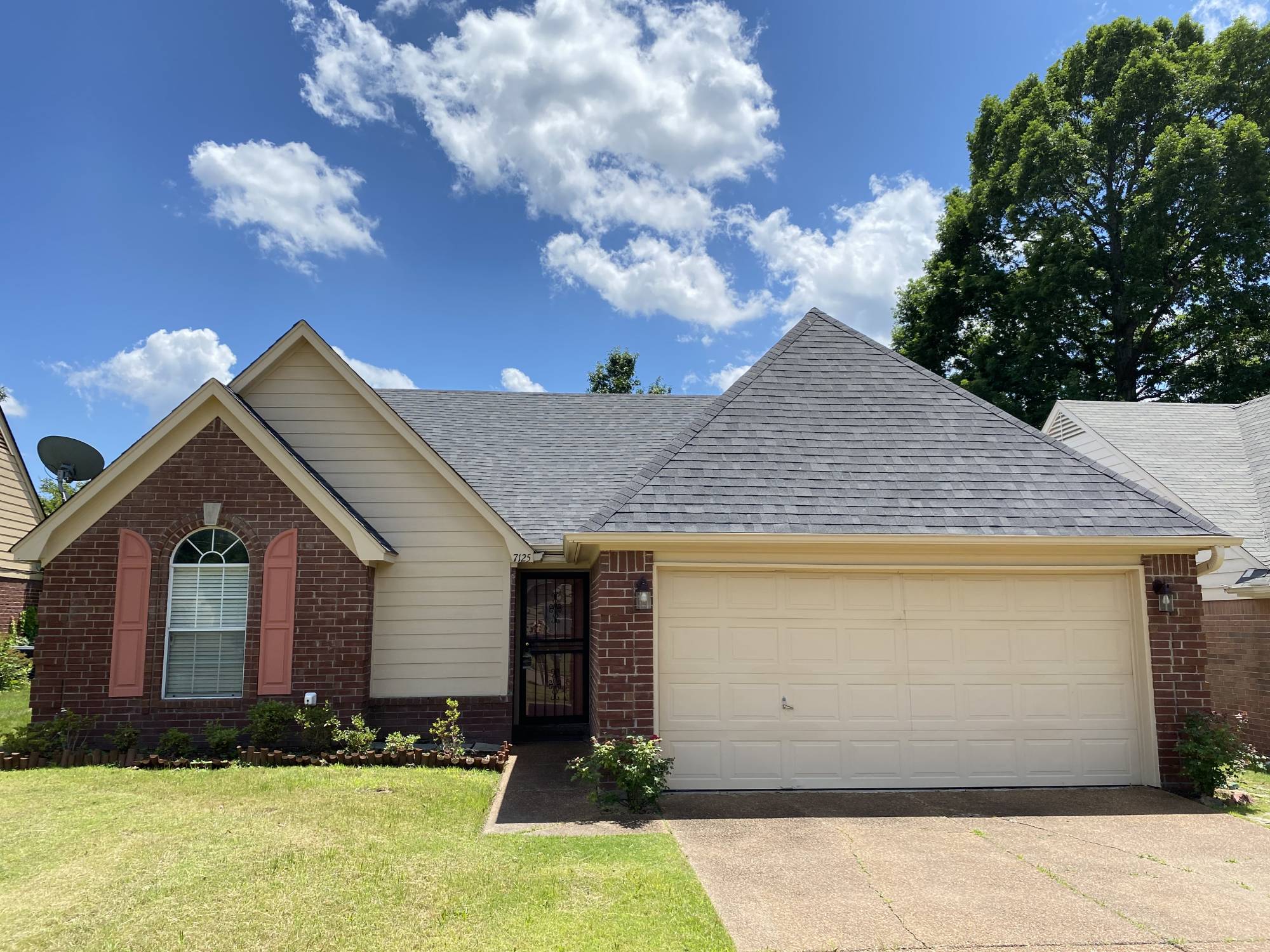 7125 Showboat Ln Cordova TN 38018