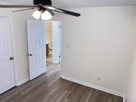7125 Showboat Ln - for rent 38018
