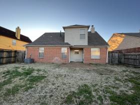 8452 Creek Front Dr - for rent 38016