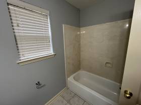10099 Cross Valley Dr - for rent 38016