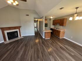 1744 Camille Way - for rent 38016