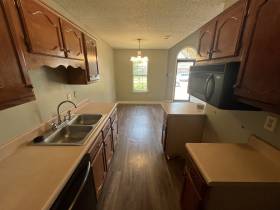1744 Camille Way - for rent 38016