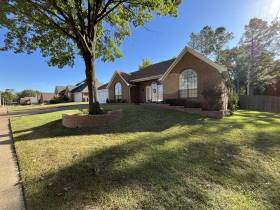 384 Walnut Trace Dr - for rent 38018