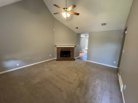 8452 Creek Front Dr - for rent 38016
