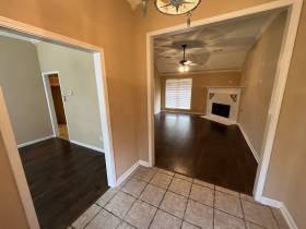 9480 Grove Rd - for rent 38016