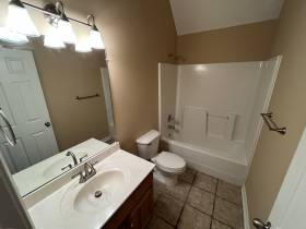 9480 Grove Rd - for rent 38016