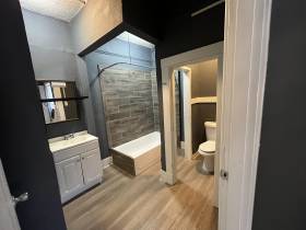 1111 North Parkway No 2 - for rent 38105