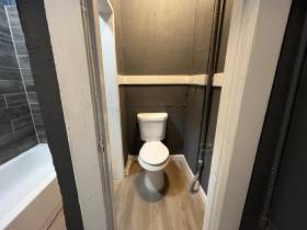 1111 North Parkway No 2 - for rent 38105