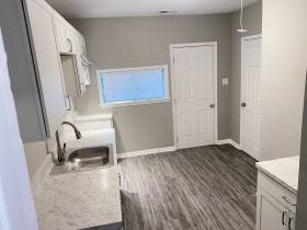 1113 North Parkway - for rent 38105