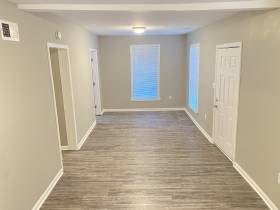 1113 North Parkway - for rent 38105