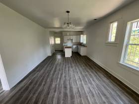 1131 Rozelle St - for rent 38106