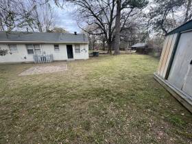 1215 Mt Moriah Rd - for rent 38117