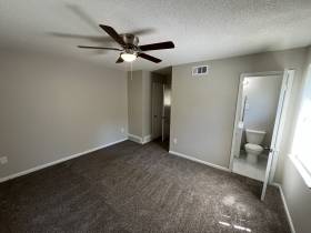 1343 Dove St - for rent 38127