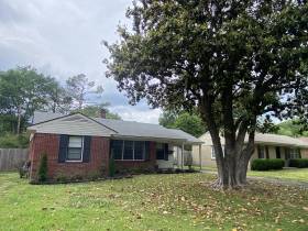 1623 Delmont Rd - for rent 38117