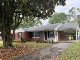 1623 Delmont Rd - for rent 38117