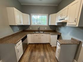1743 Euclid Ave - for rent 38114