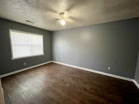 1922 Saint Elmo - for rent 38127
