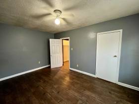 1922 Saint Elmo - for rent 38127