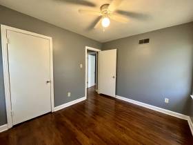 1922 Saint Elmo - for rent 38127