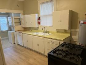 2187 Court Ave - for rent 38104