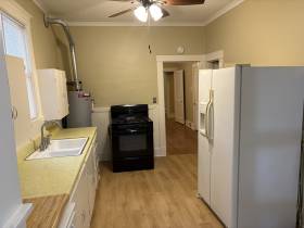 2187 Court Ave - for rent 38104