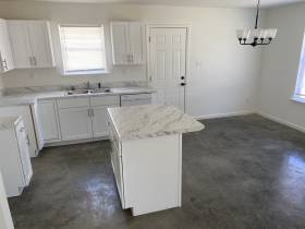 2963 Lake Park Drive - for rent 38127