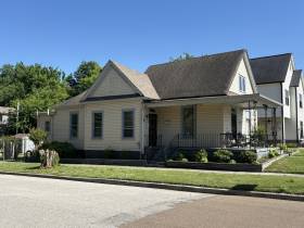 32 N Cooper St - for rent 38104