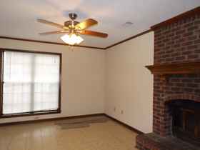 3242 Southern Ave - for rent 38111