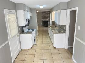 3432 Castleman St - for rent 38118