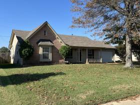 3931 Long Creek Rd - for rent 38125