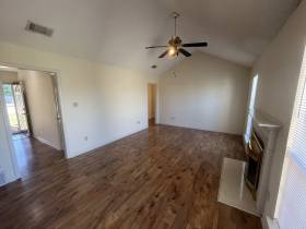 3931 Long Creek Rd - for rent 38125