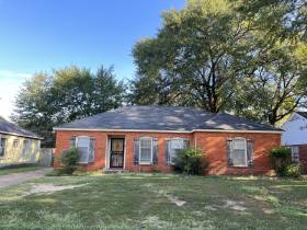 4574 Dunn Ave - for rent 38117