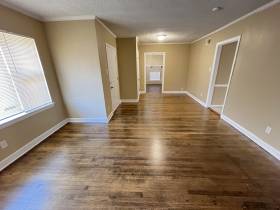 819 Rosebanks Rd - for rent 38116