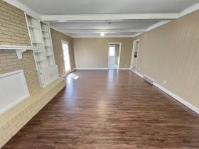 819 Rosebanks Rd - for rent 38116