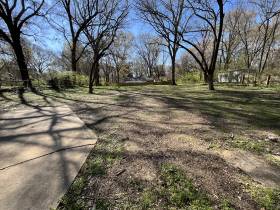 819 Rosebanks Rd - for rent 38116