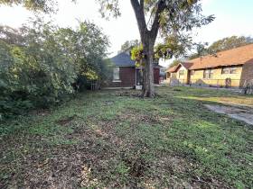 836 Maury St. - for rent 38107