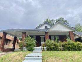 836 Maury St. - for rent 38107