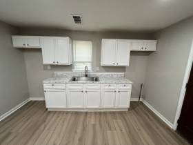 865 Haynes St - for rent 38114