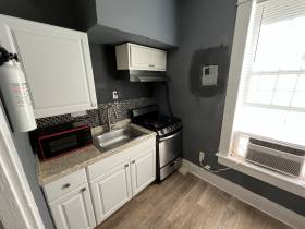 1111 North Parkway No 2 - for rent 38105