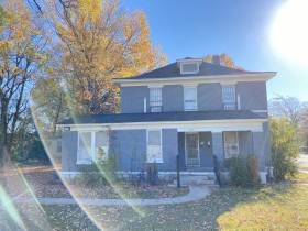 1111 North Parkway - for rent 38105