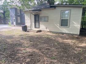 1113 North Parkway - for rent 38105