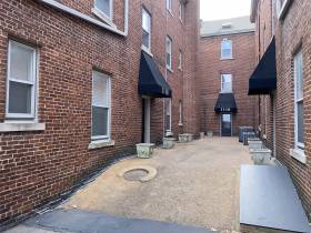 1118 Poplar Ave Apt 11 - for rent 38105