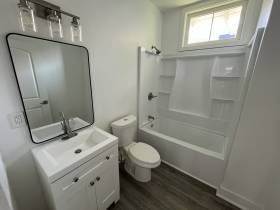 1131 Rozelle St - for rent 38106