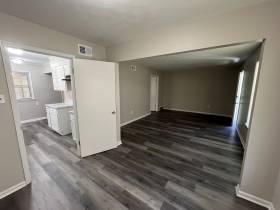 1343 Dove St - for rent 38127