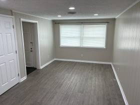 141 N White Station Rd - for rent 38117